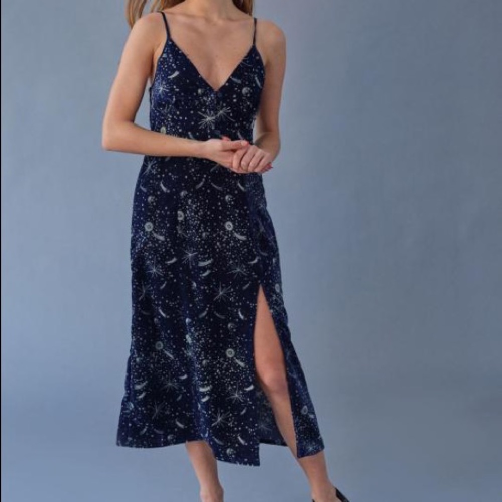UO Roof Tops Velvet Midi Dress - size medium
